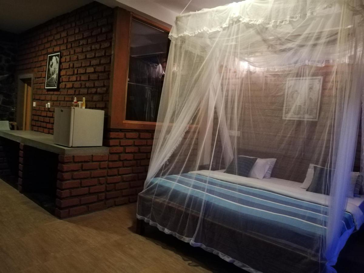 Ayubo Ella - Bed & Breakfast 외부 사진