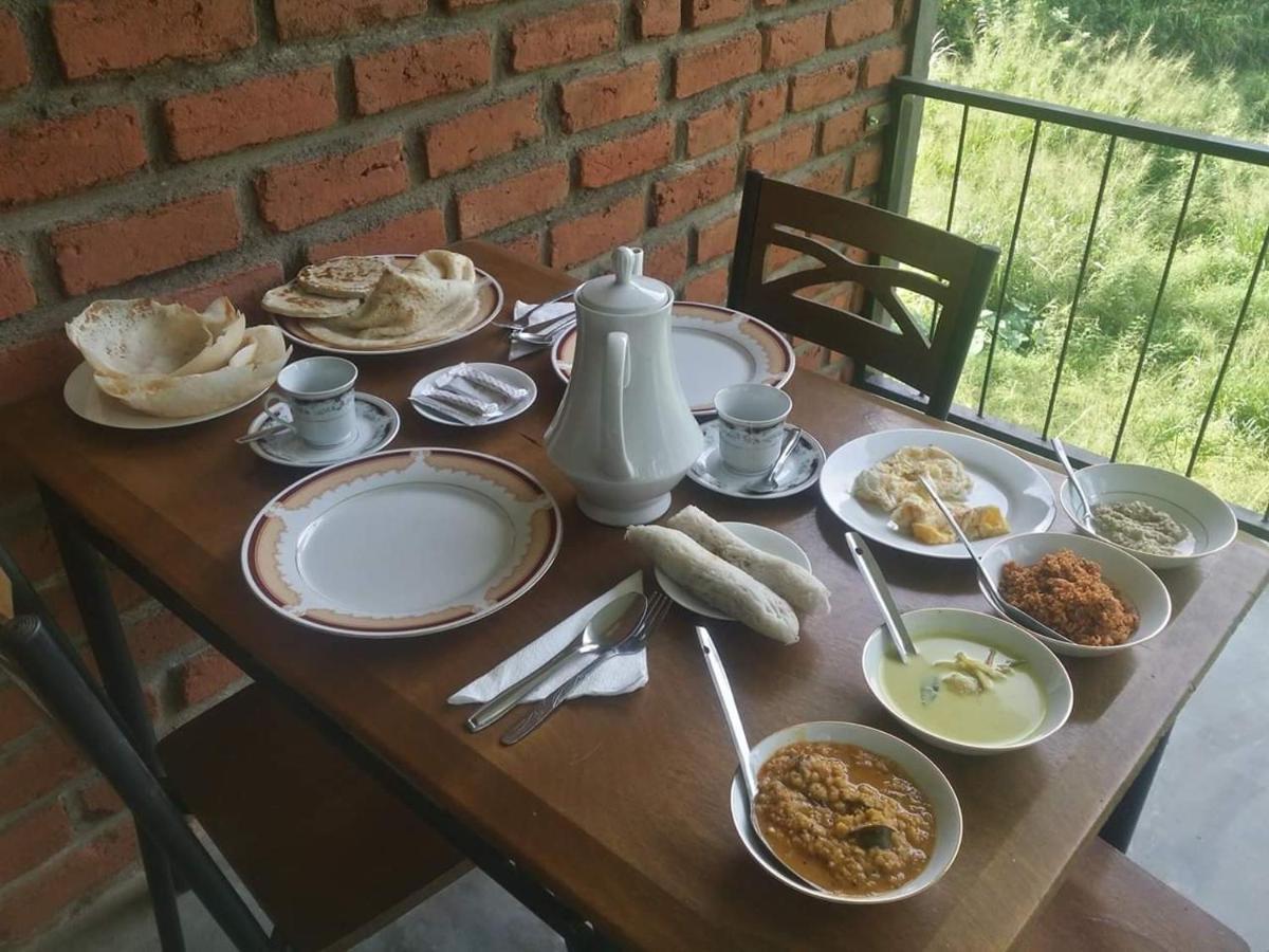 Ayubo Ella - Bed & Breakfast 외부 사진