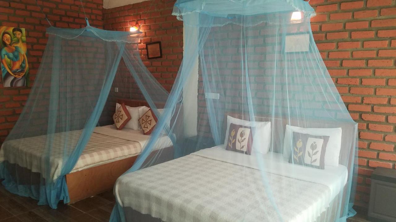 Ayubo Ella - Bed & Breakfast 외부 사진